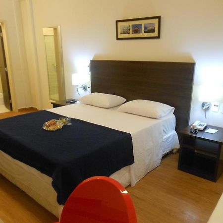 Oyo Ecosuites Hotel Manaus Esterno foto