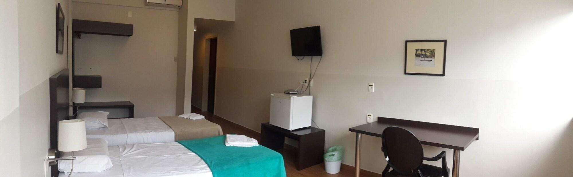 Oyo Ecosuites Hotel Manaus Esterno foto