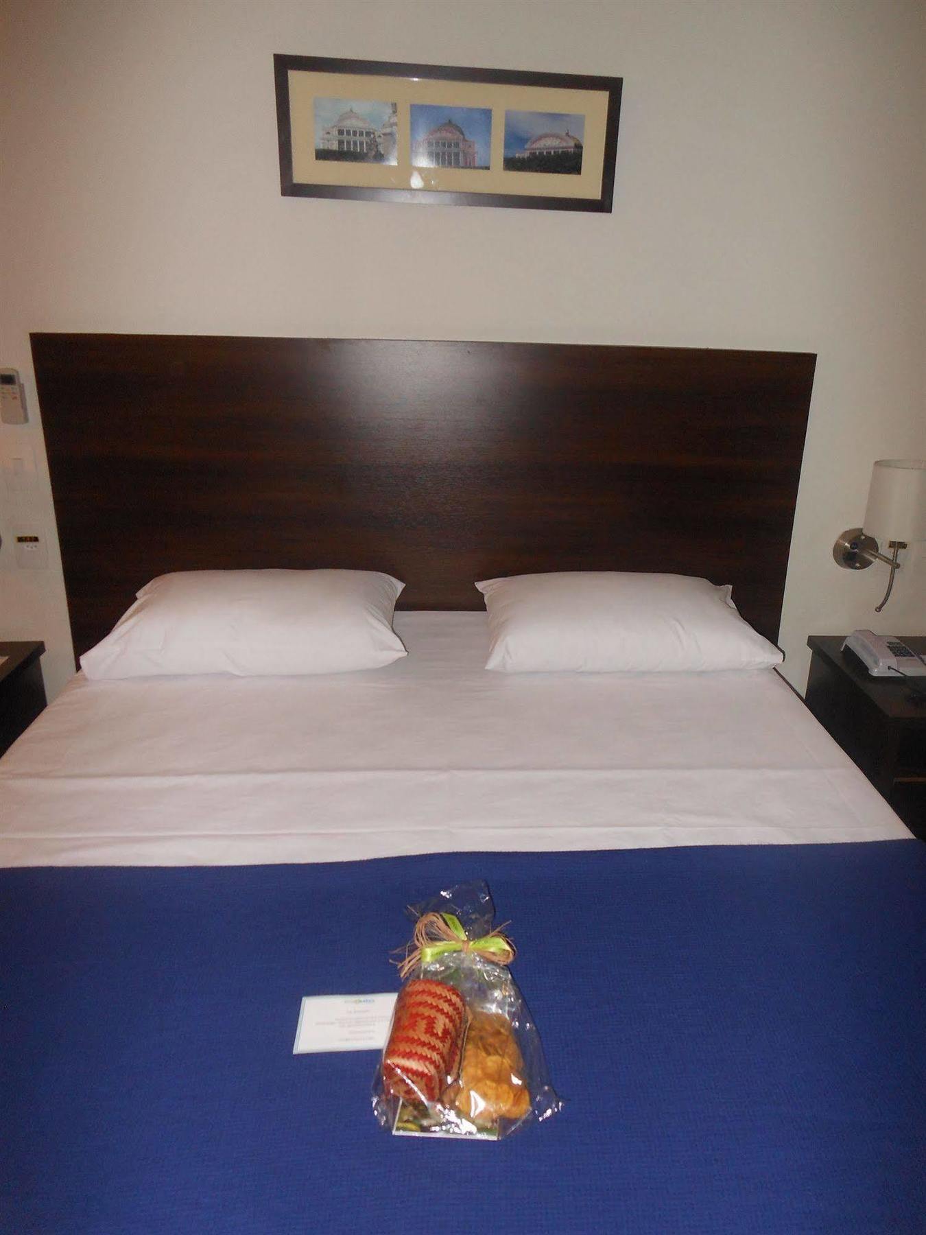 Oyo Ecosuites Hotel Manaus Esterno foto