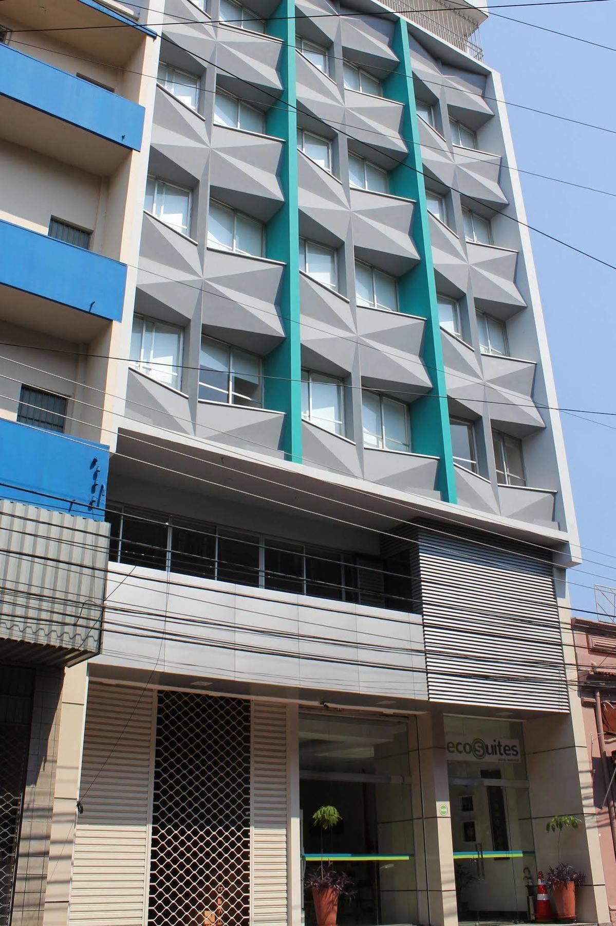 Oyo Ecosuites Hotel Manaus Esterno foto