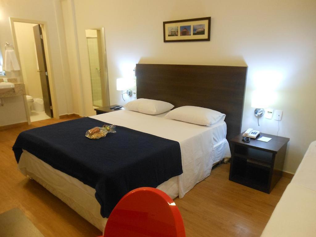 Oyo Ecosuites Hotel Manaus Esterno foto